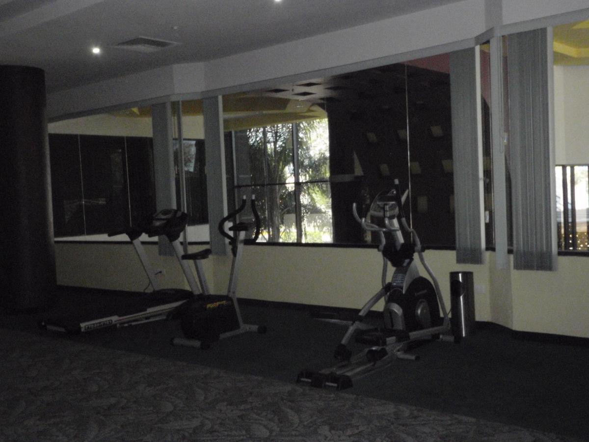 Hotel Plaza Las Fuentes Cuautlancingo Bagian luar foto